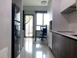Vacanza @ East (D14), Condominium #630657731